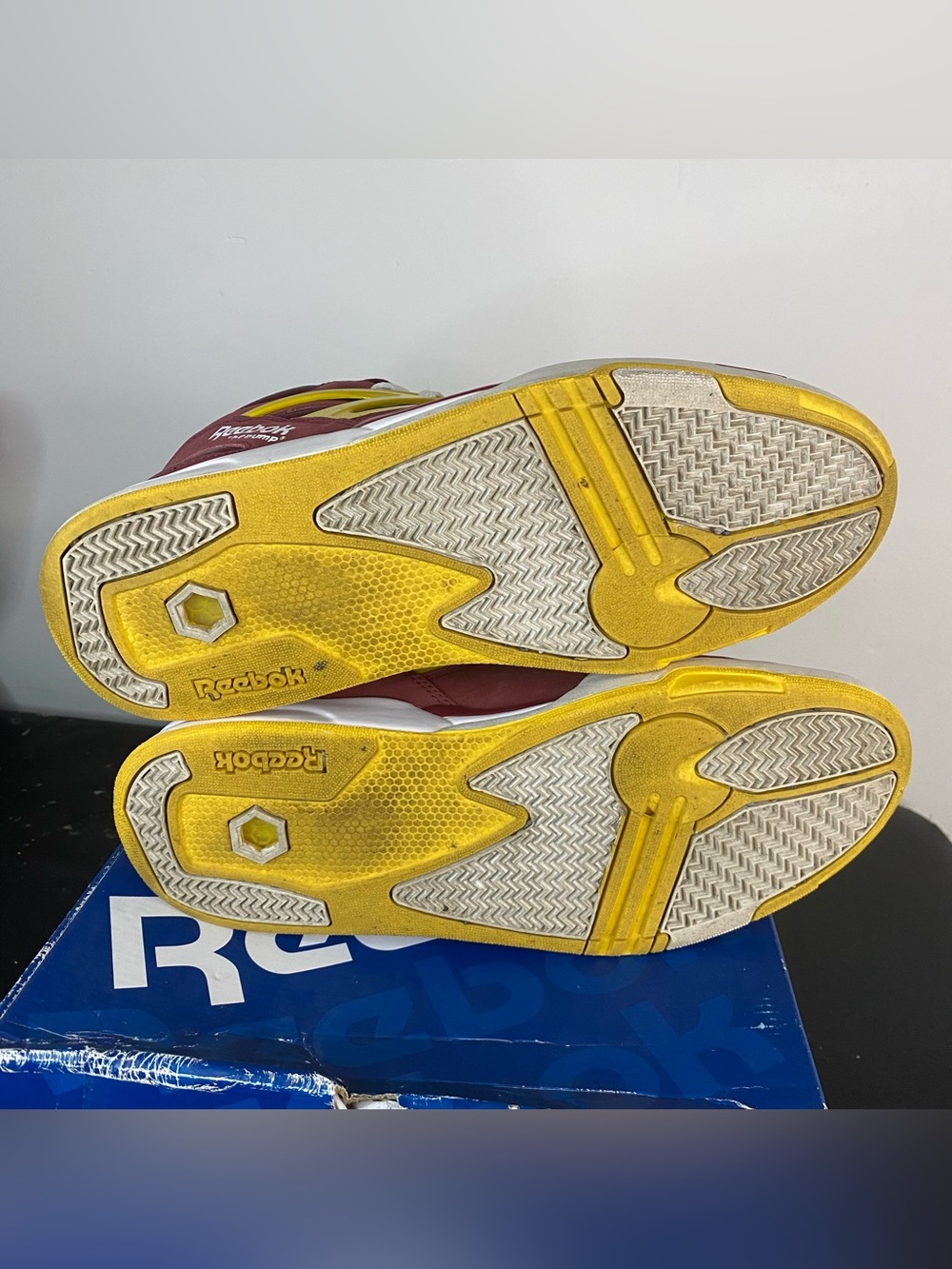 RARE Size 11 - Reebok Pump Omni Lite Burgundy Gold Yellow - Picture 9 of 10